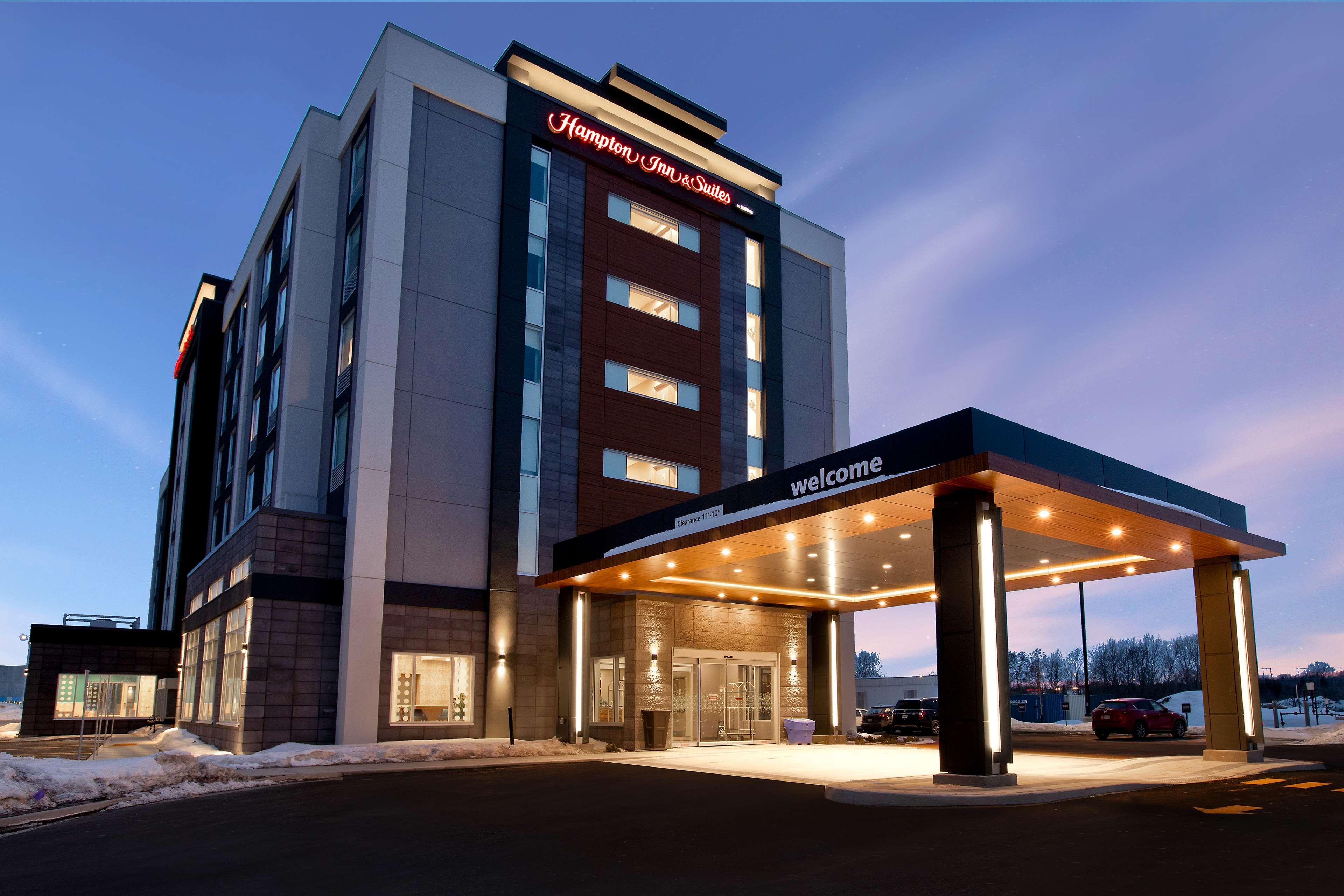 Hampton Inn & Suites Ottawa West, Ontario, Canada Exterior photo