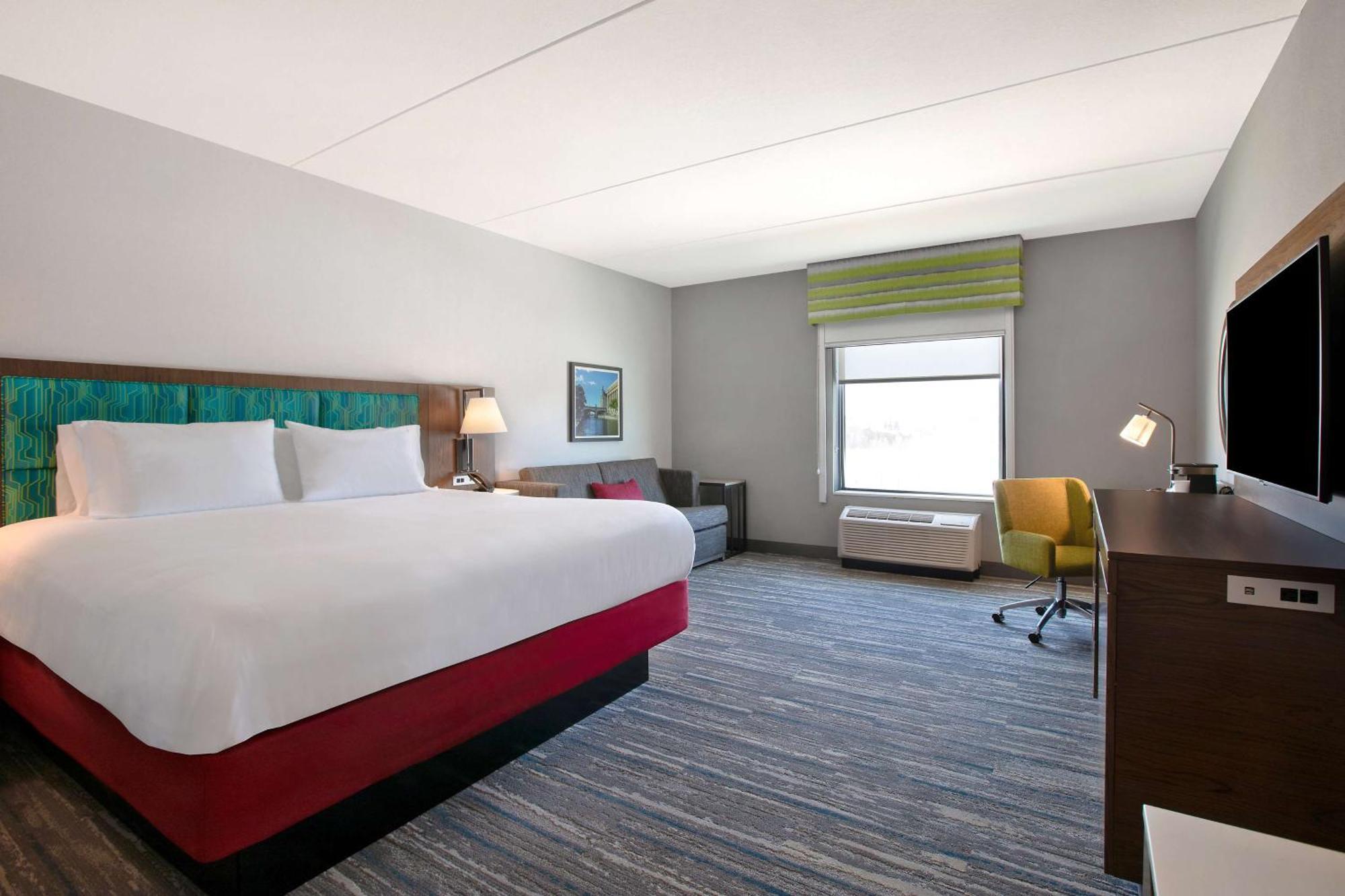Hampton Inn & Suites Ottawa West, Ontario, Canada Exterior photo